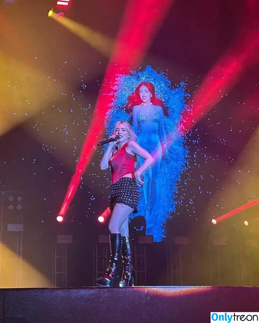 Ava Max nude photo #2018 (avamax / plharleyquinn)