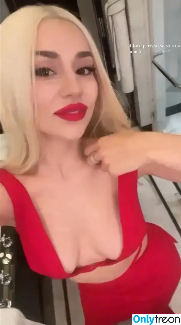 Ava Max nude photo #2033 (avamax / plharleyquinn)