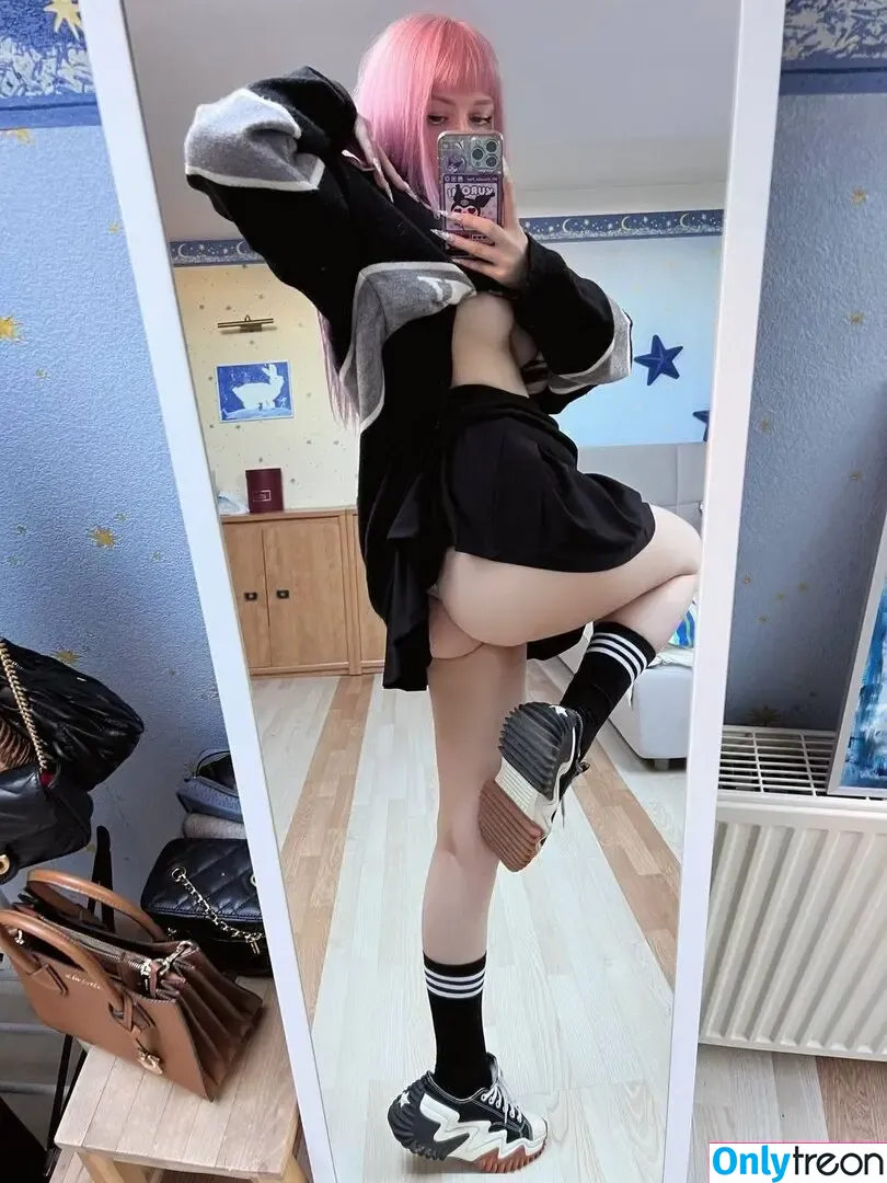 Avdeech nude photo #0022 (Avdeech)