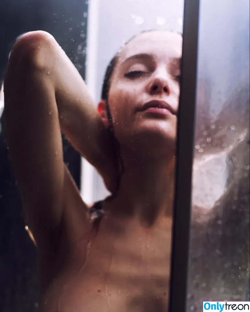 Ave Maria nude photo #0021 (Da.Prost / Maria Shpachuk / ava_maria6 / kliuchnyk)