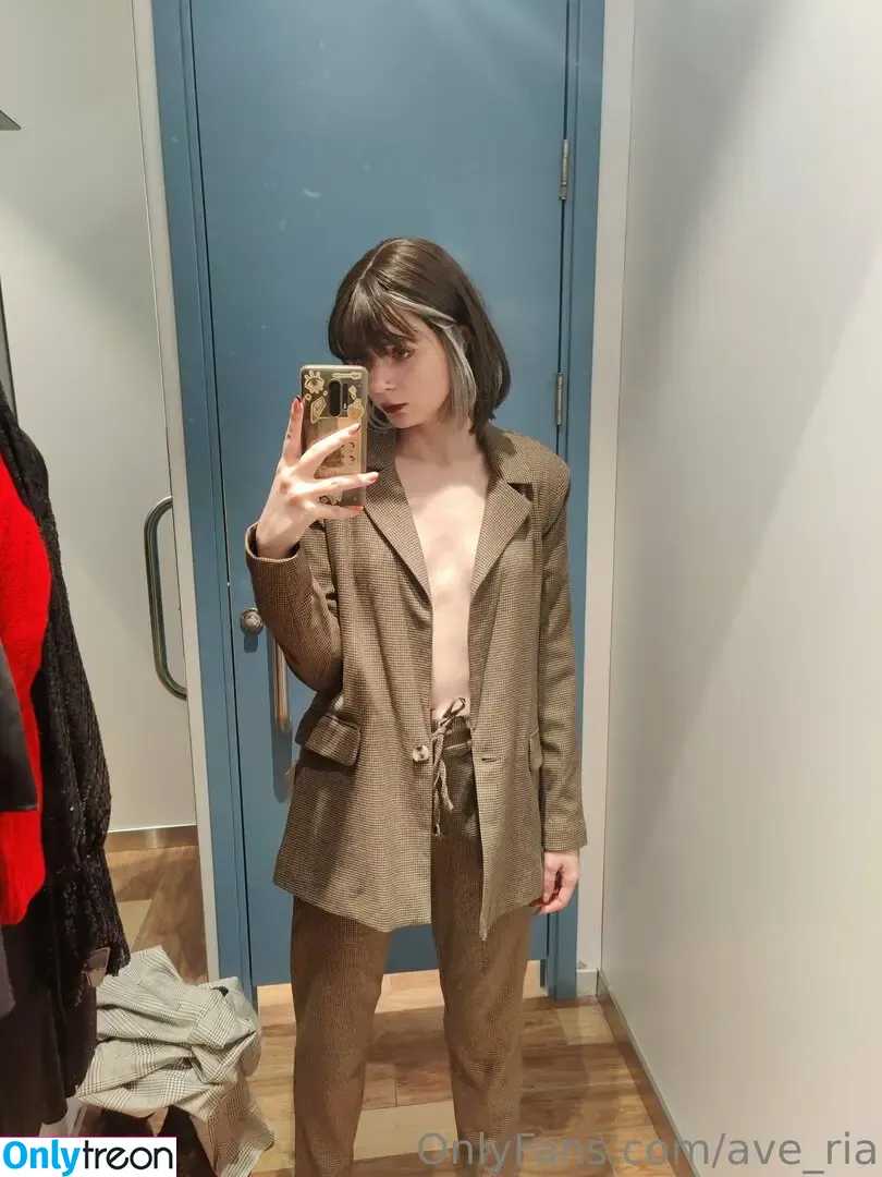 ave_ria nude photo #0184 (averia.ws)