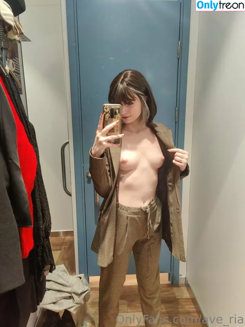 ave_ria nude photo #0185 (averia.ws)