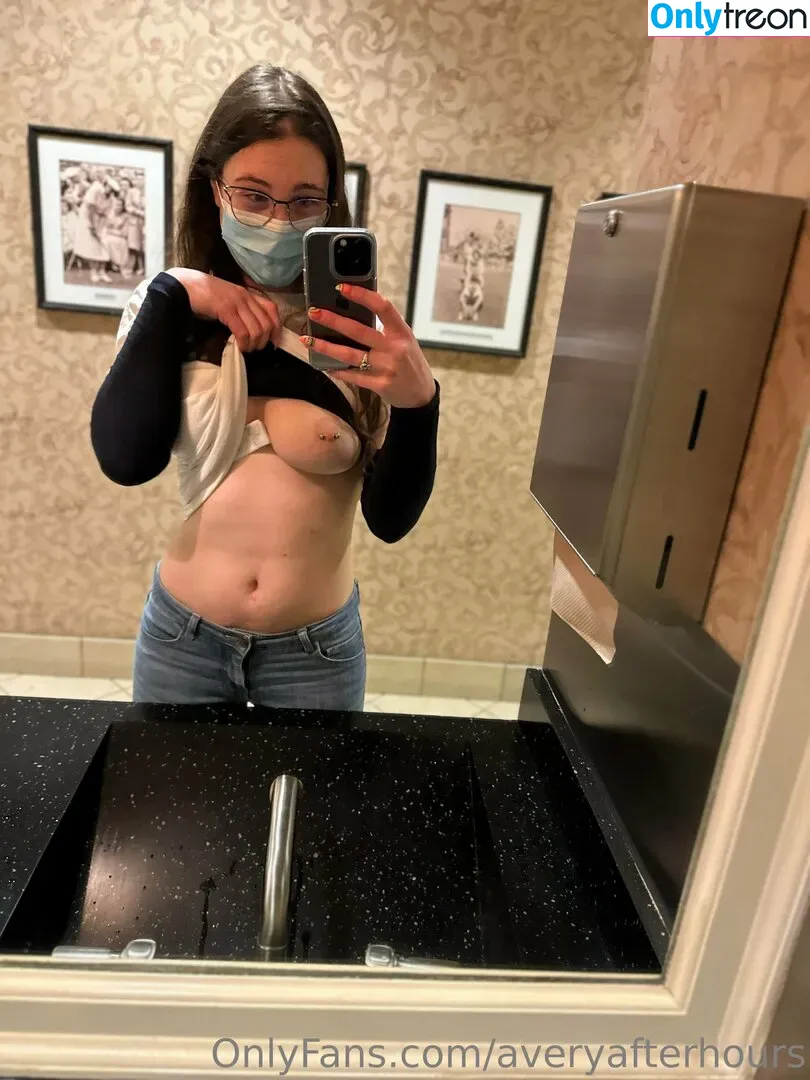 averyafterhours nude photo #0250 (averythrash_)