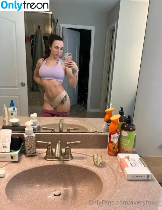 averyfoxx nude photo #0020 (averyy_foxx)