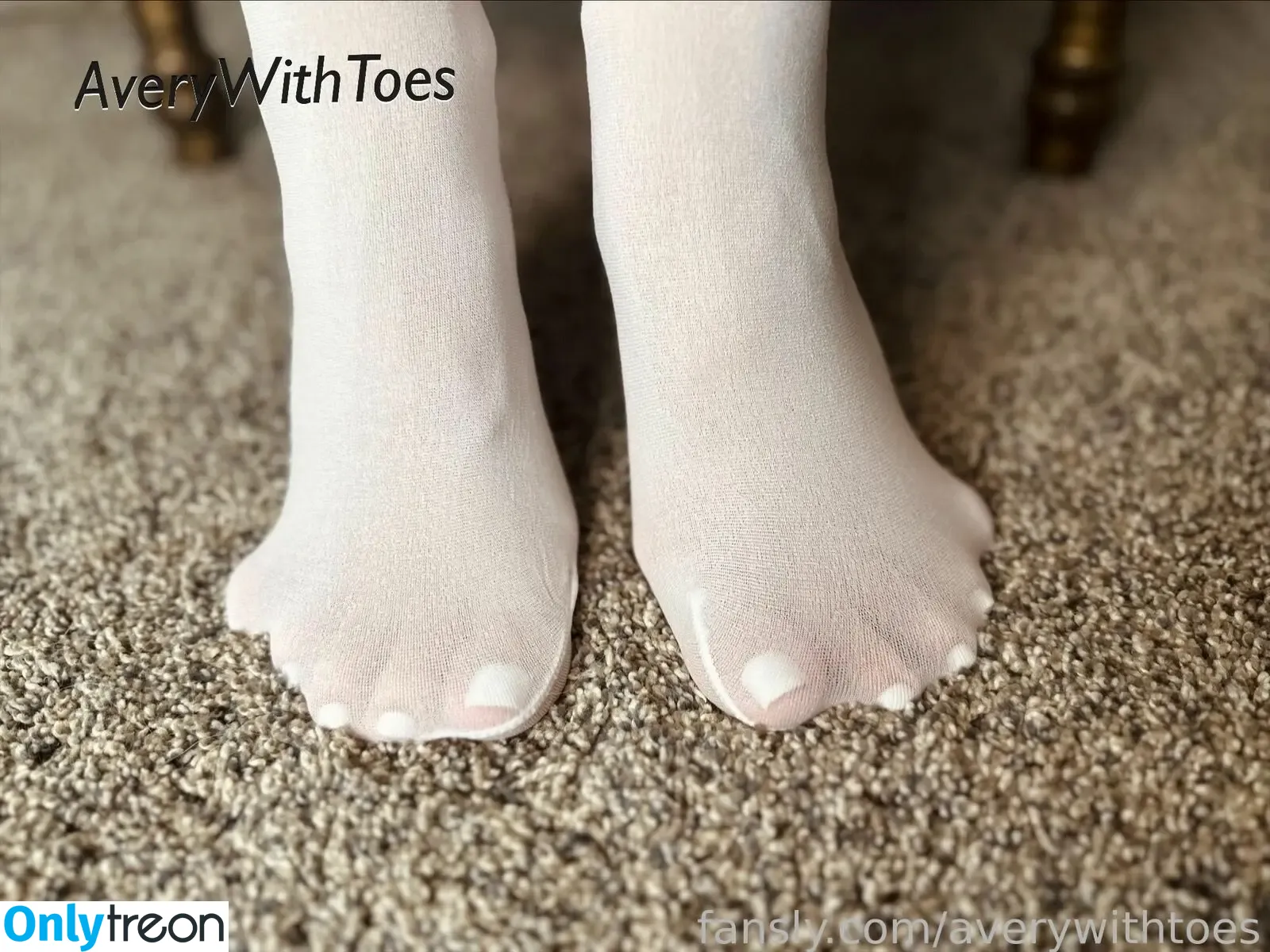 averywithtoes nude photo #0047 (averywithtoes)