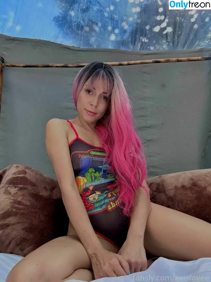 avislovee nude photo #0241 (_avislove_)
