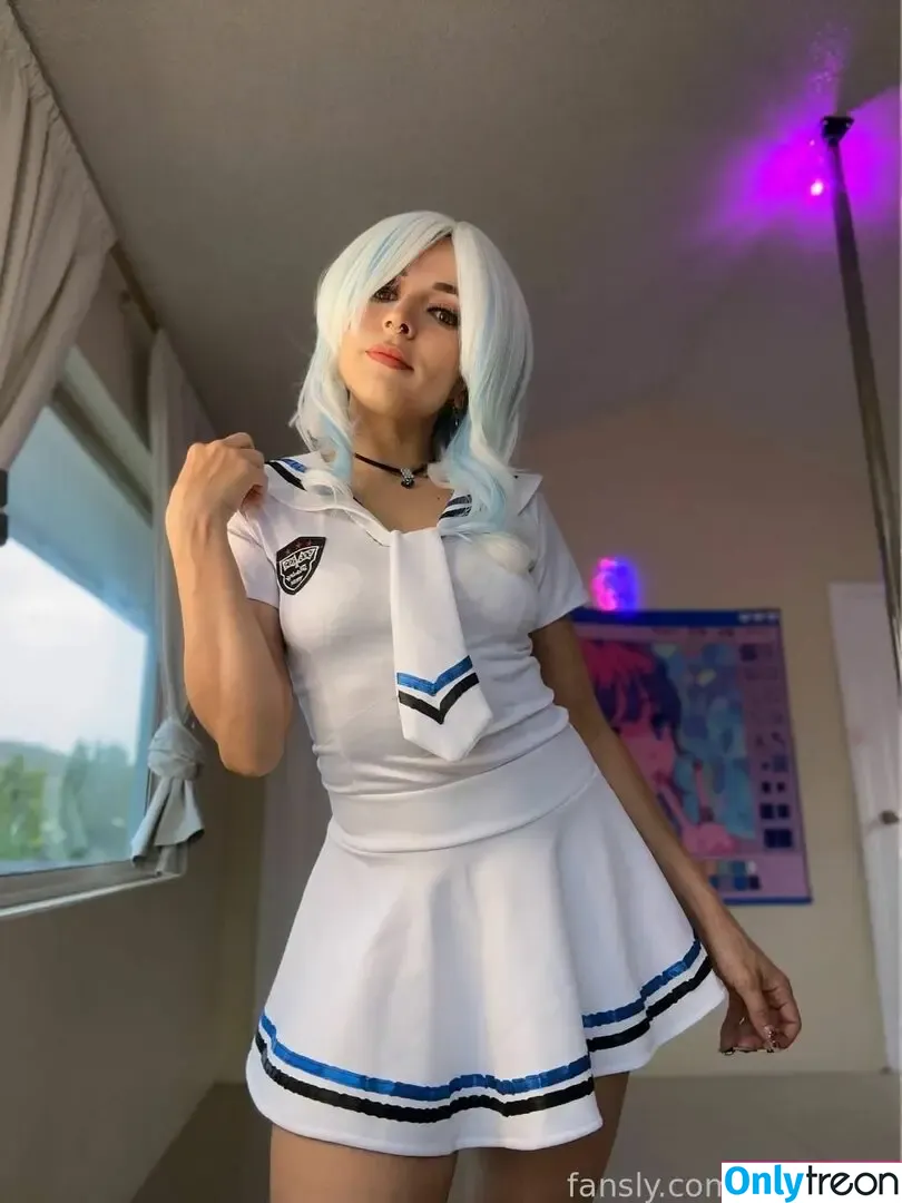 avislovee nude photo #0530 (_avislove_)
