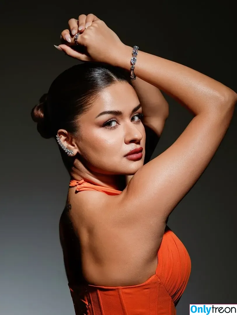 Avneet Kaur nude photo #0127 (avneetkaur_13)