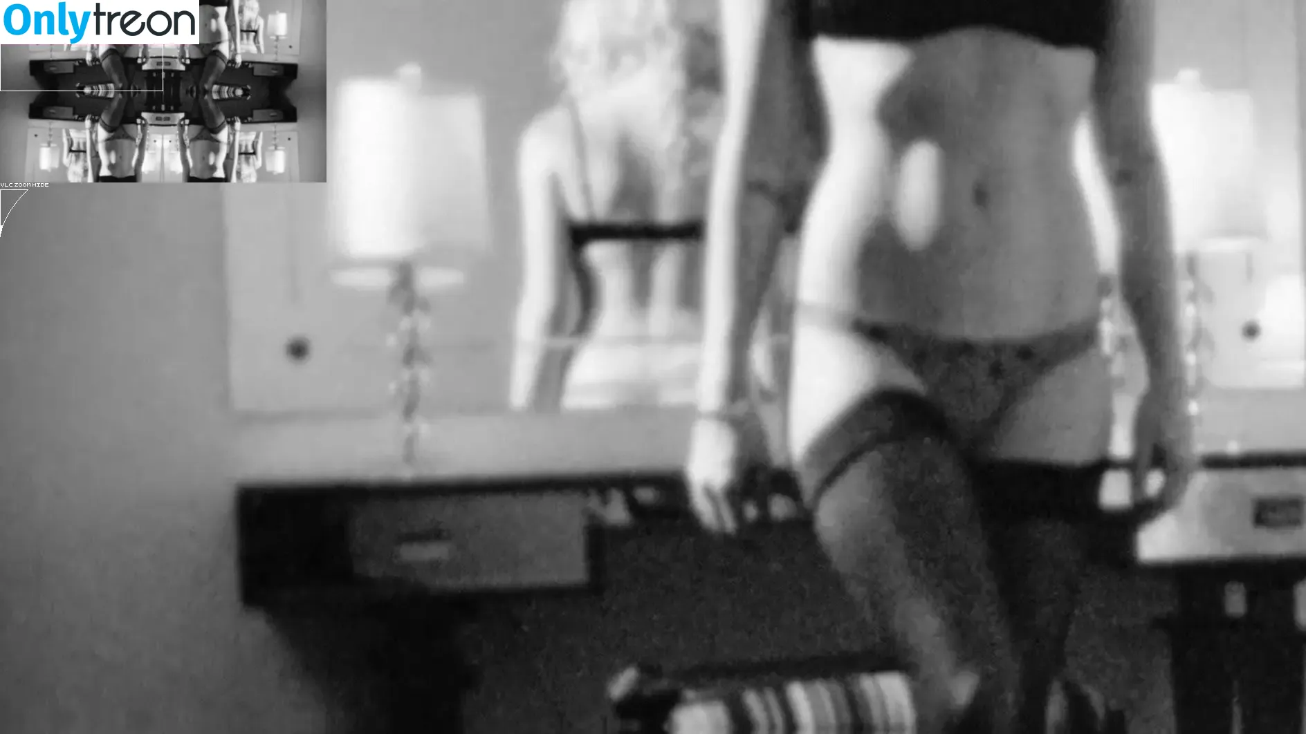 Avril Lavigne nude photo #0078 (AvrilLavigne)