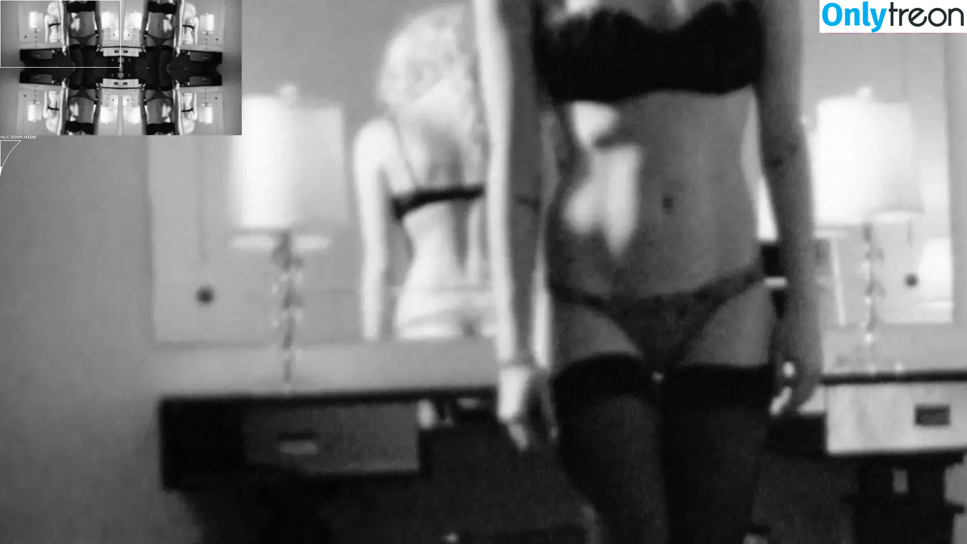 Avril Lavigne nude photo #0080 (AvrilLavigne)