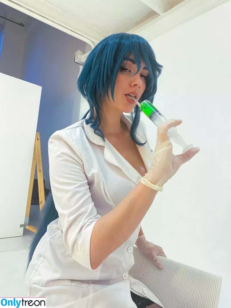 awesomi nude photo #0027 (Omi / Omi_COS / awes_omi)