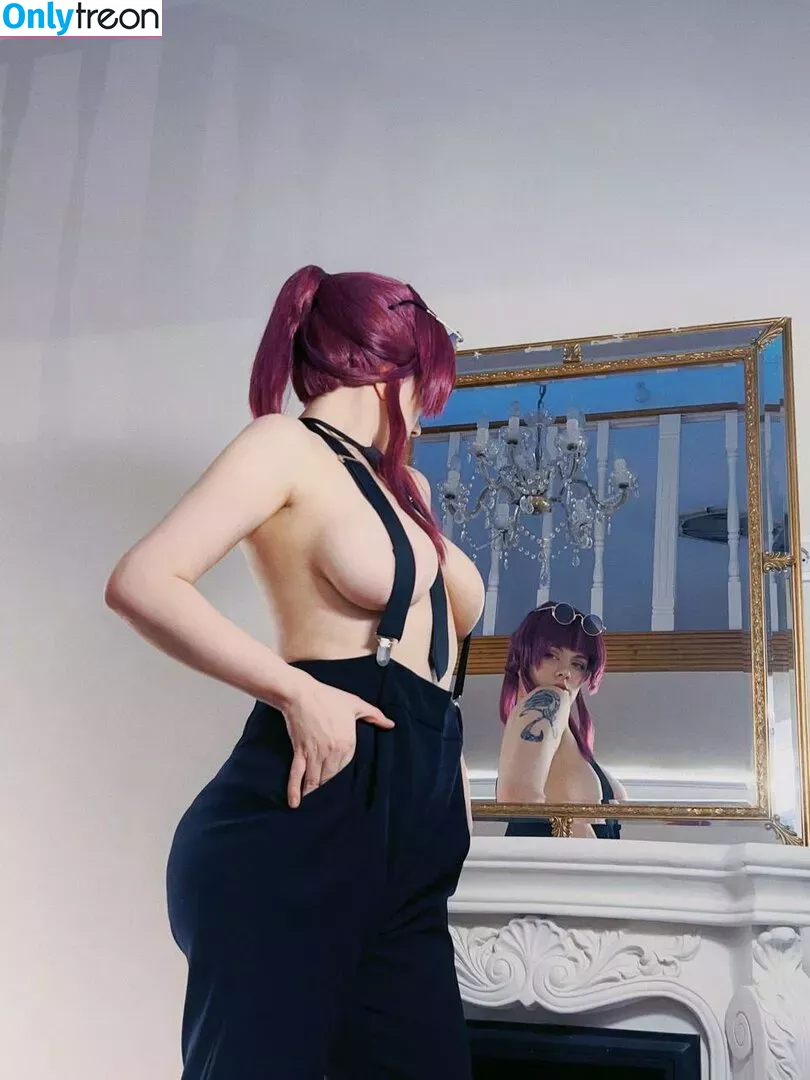 awesomi nude photo #0039 (Omi / Omi_COS / awes_omi)