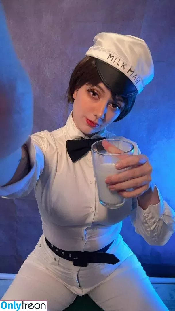 awesomi nude photo #0059 (Omi / Omi_COS / awes_omi)