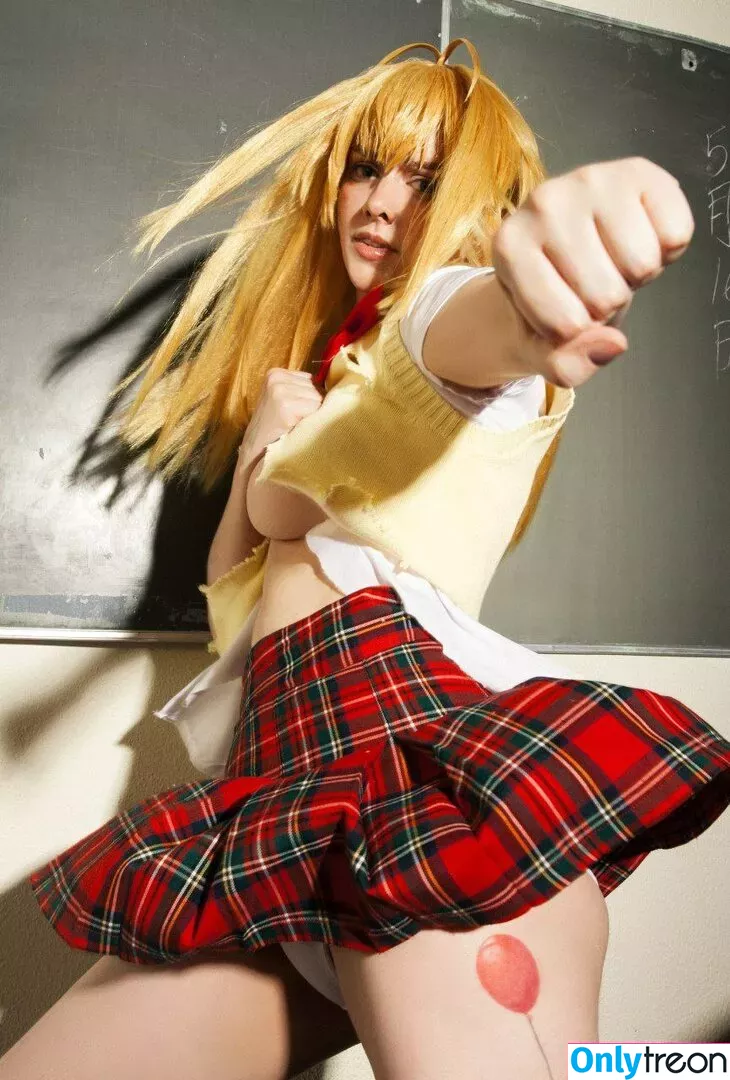 awesomi nude photo #0086 (Omi / Omi_COS / awes_omi)