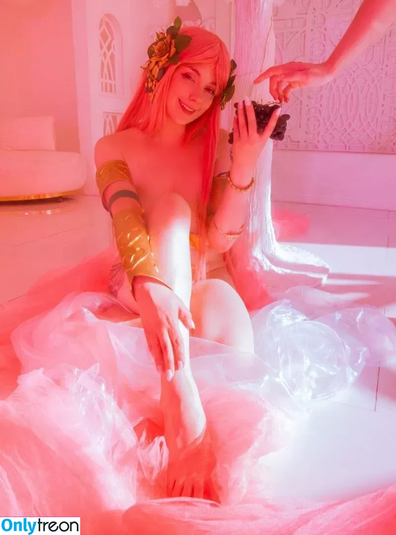 awesomi nude photo #0094 (Omi / Omi_COS / awes_omi)