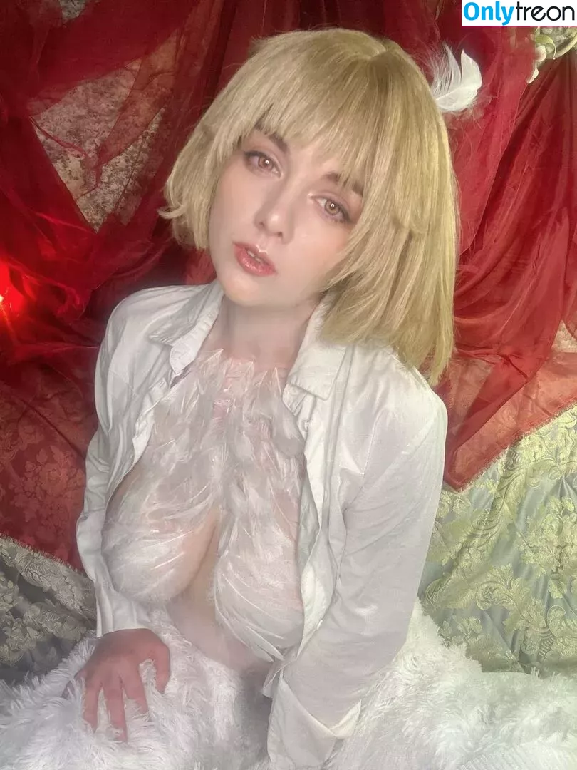 awesomi nude photo #0099 (Omi / Omi_COS / awes_omi)