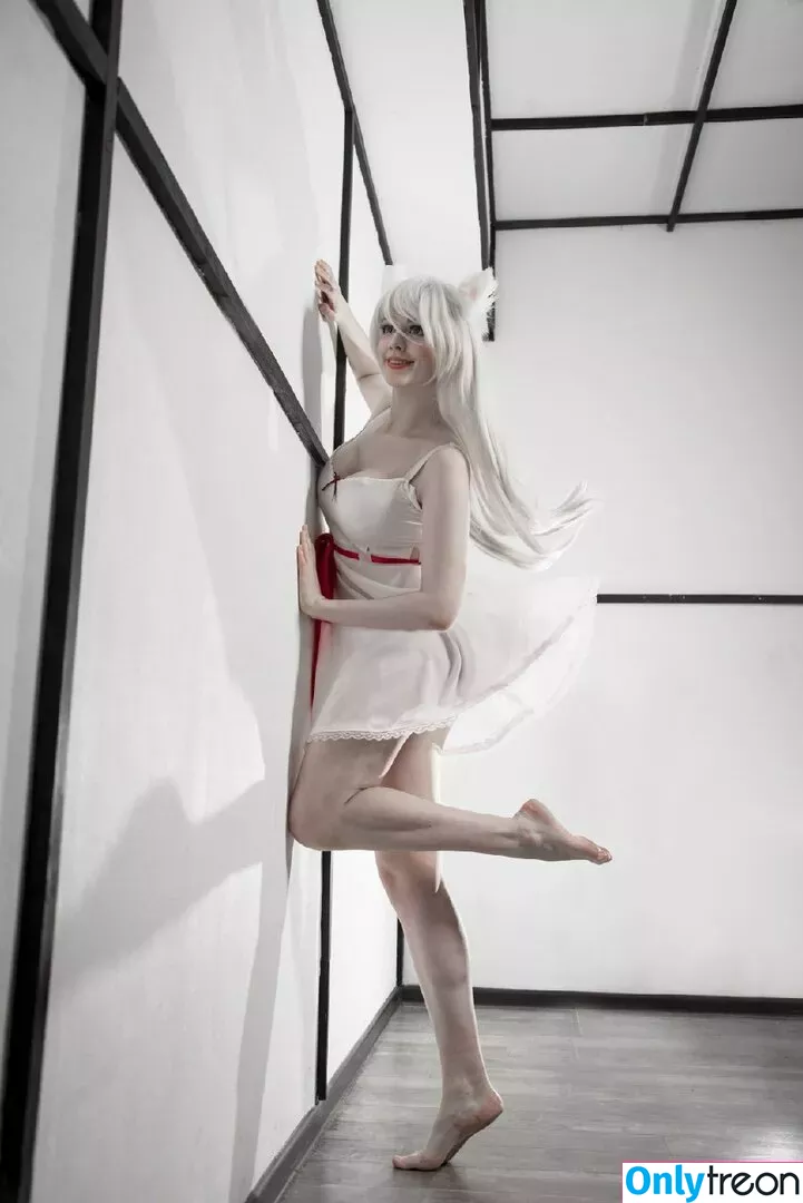awesomi nude photo #0103 (Omi / Omi_COS / awes_omi)