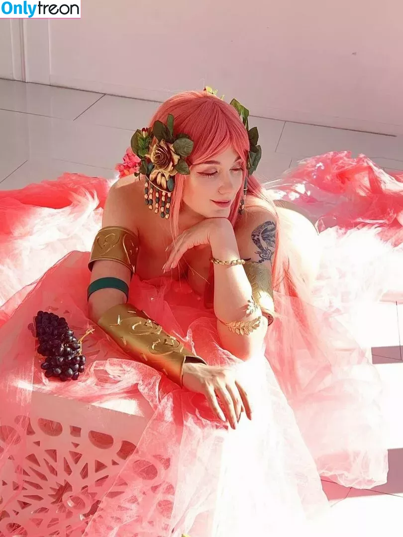 awesomi nude photo #0124 (Omi / Omi_COS / awes_omi)