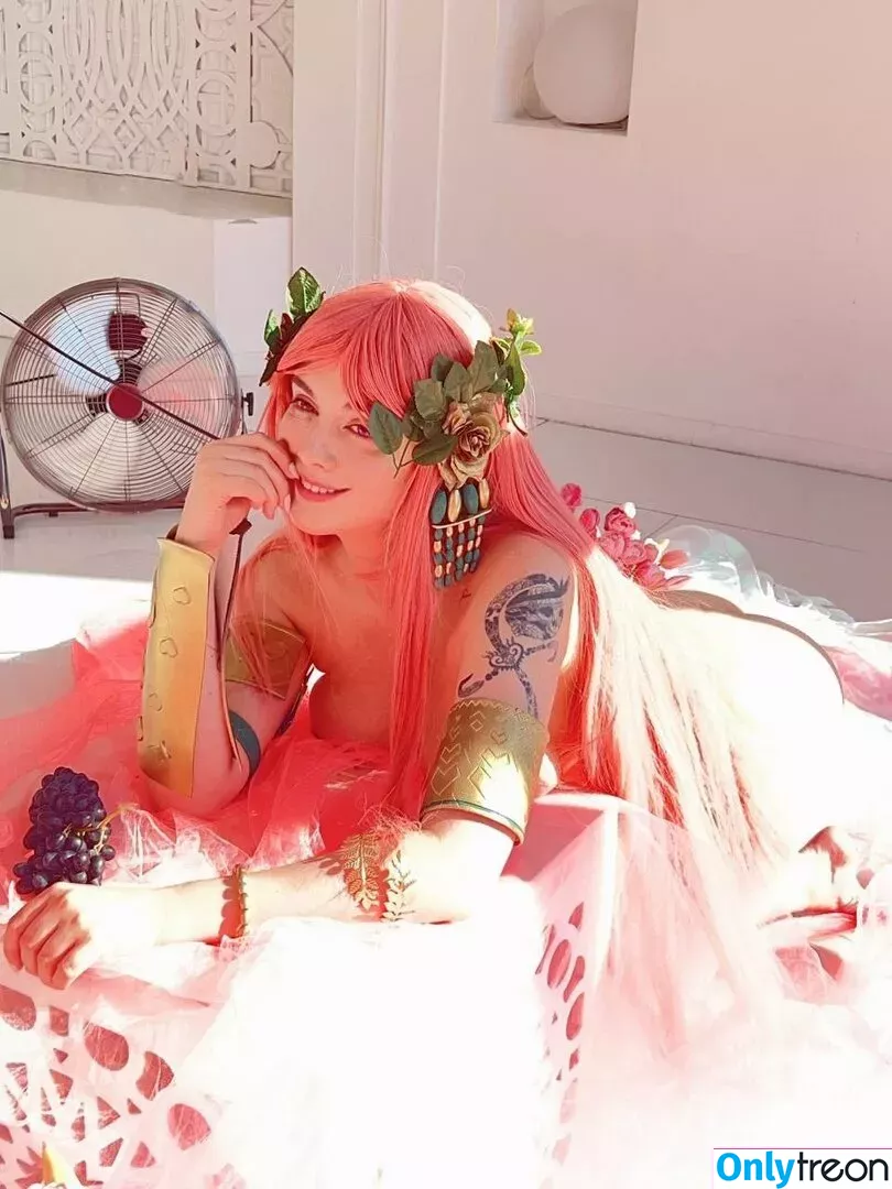 awesomi nude photo #0126 (Omi / Omi_COS / awes_omi)