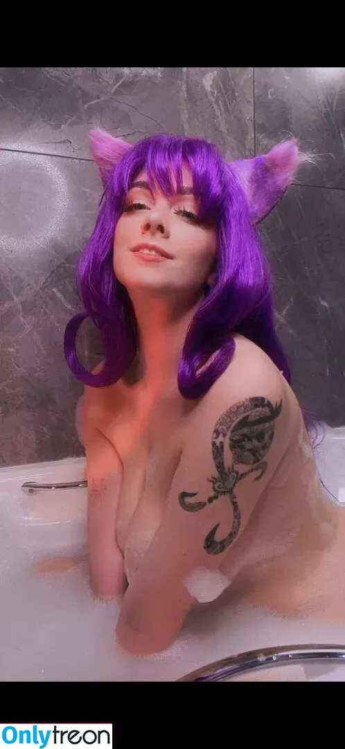 awesomi nude photo #0158 (Omi / Omi_COS / awes_omi)