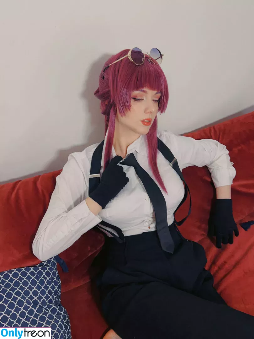 awesomi nude photo #0211 (Omi / Omi_COS / awes_omi)