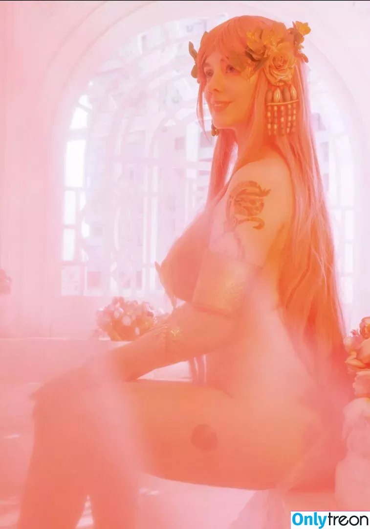 awesomi nude photo #0308 (Omi / Omi_COS / awes_omi)