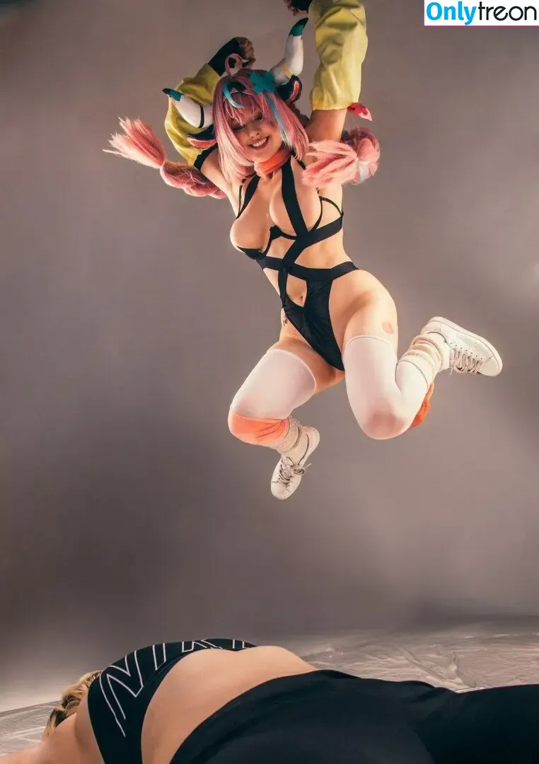 awesomi nude photo #0470 (Omi / Omi_COS / awes_omi)