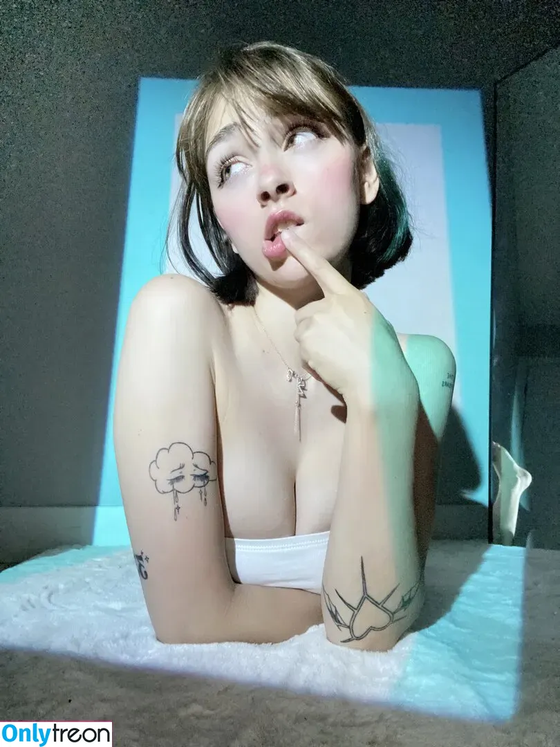 awholelottazozo nude photo #0043 (zozothewoodelf)