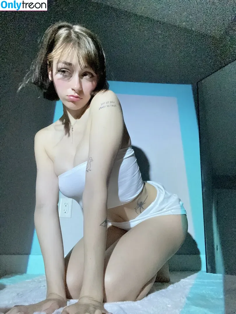 awholelottazozo nude photo #0053 (zozothewoodelf)