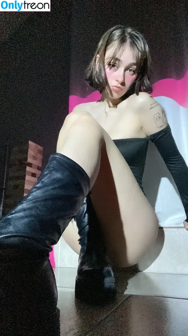 awholelottazozo nude photo #0160 (zozothewoodelf)