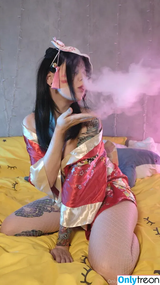 Awondrr nude photo #0170 (Alice Wonder / alicewonder_99 / awondrr_sg)