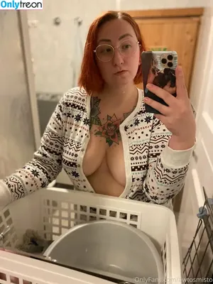  nude photo #0002