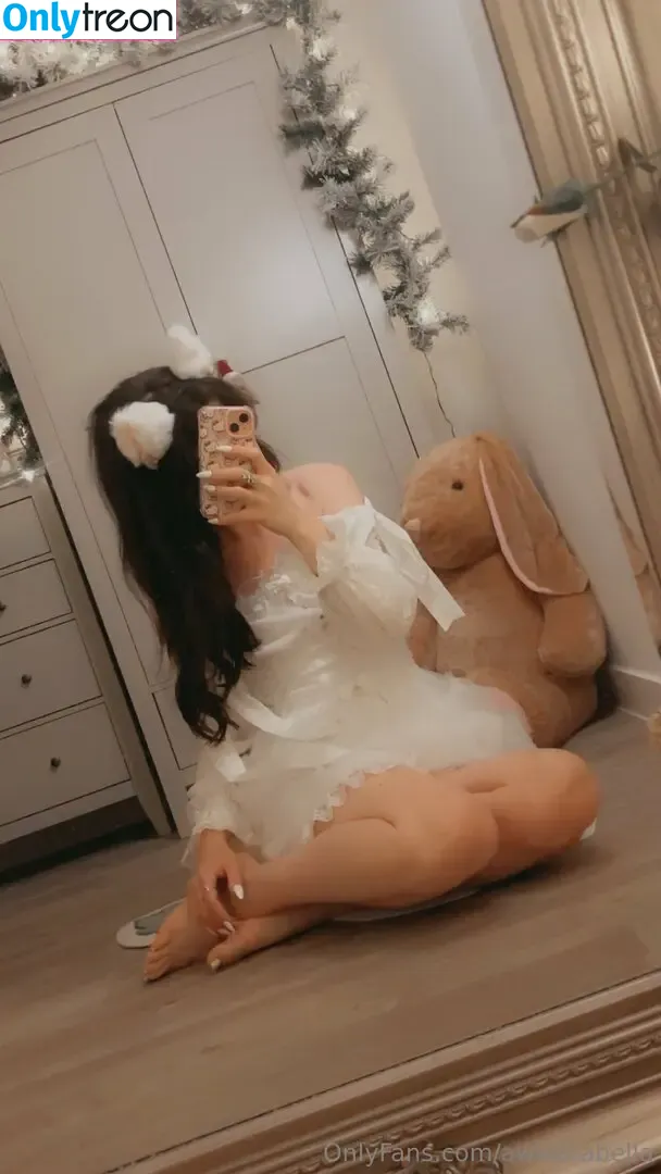 awwarabella nude photo #0212 (awwahbella)