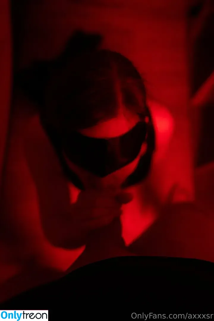 axxxsr nude photo #0009 (annikorrr)