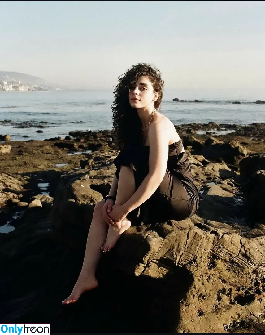 ayaattt nude photo #0006 (ayaat)