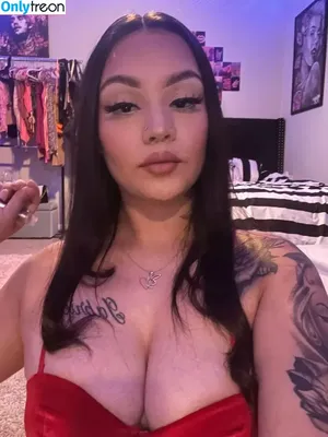 Ayeereynnnaa / Ayeereynnnaaa / Baeristastella / daddyssgirl0 nude photo #0011