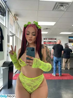 Ayeereynnnaa / Ayeereynnnaaa / Baeristastella / daddyssgirl0 nude photo #0019