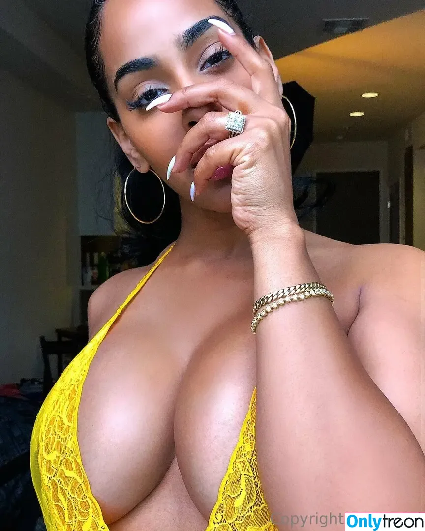 Ayisha Diaz nude photo #0203 (ayishadiaz / ayishadiaz0)
