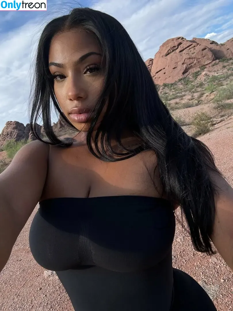 ayisha.mia nude photo #0002 (ayisha mia / ayishamia)