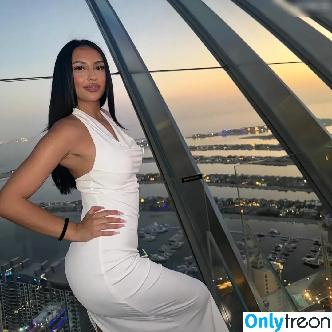 Ayjen offiziell nude photo #0002 (Ayjen offiziell)