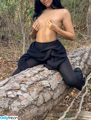  nude photo #0009
