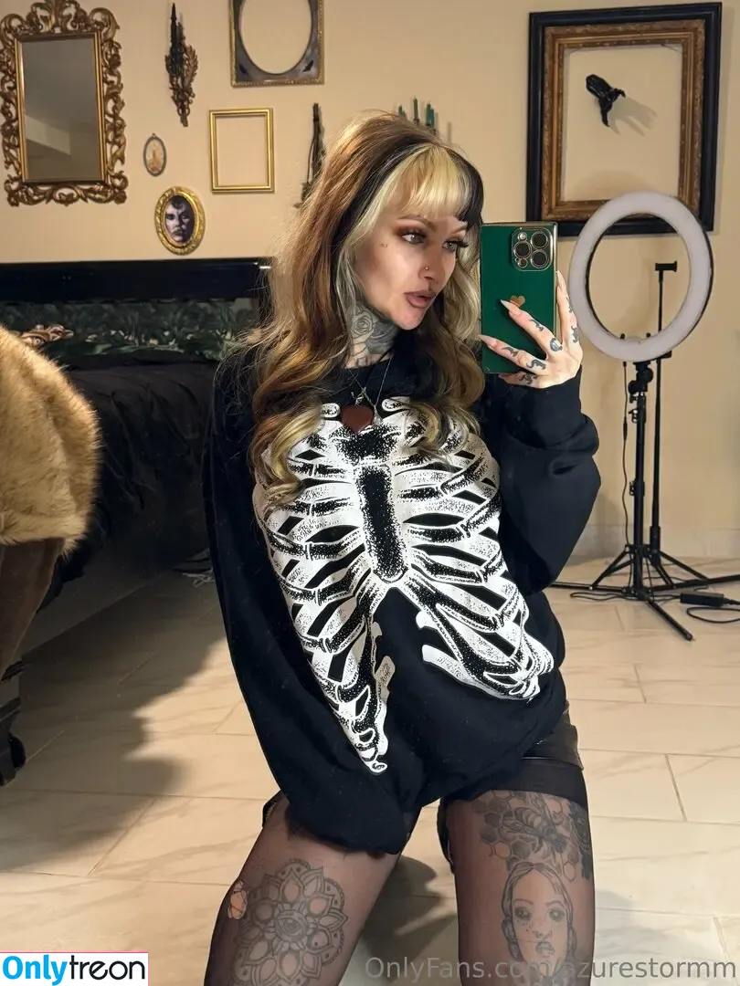 Azurestormm nude photo #0058 (AzureStorm1217 / azurestormink / theazurestorm)