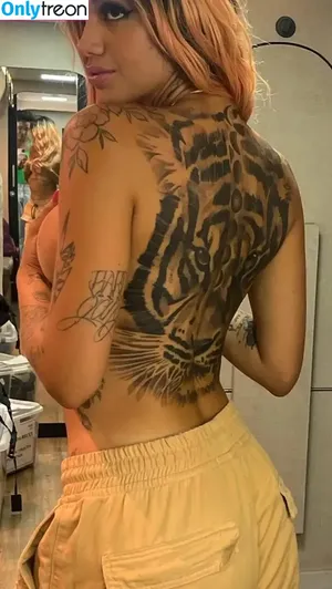 AZZY / Azzyoficixl / azzyoriginxl nude photo #0275