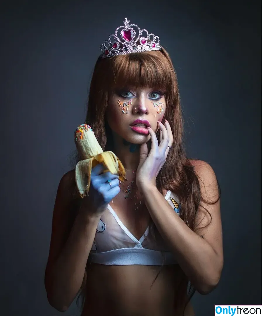 B4rbitch nude photo #0011 (B4rbiek1ll)