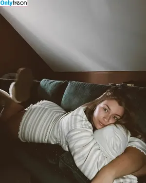 BaaabyC / barbiegotthicc / bitcheslovebrixo nude photo #0005
