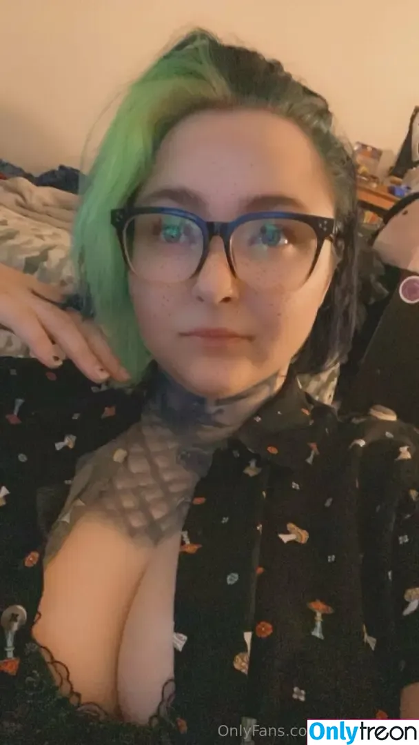 babe_ghost nude photo #0020 (babyghosts)