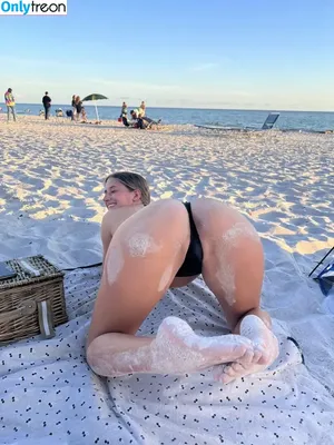 Baby Bri / Slimthickbrireels / slimthickbri nude photo #0091