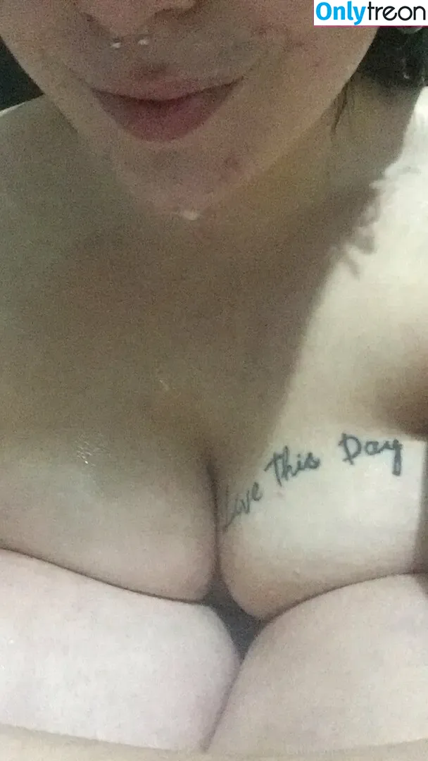 babyariv nude photo #0007 (babyariv)