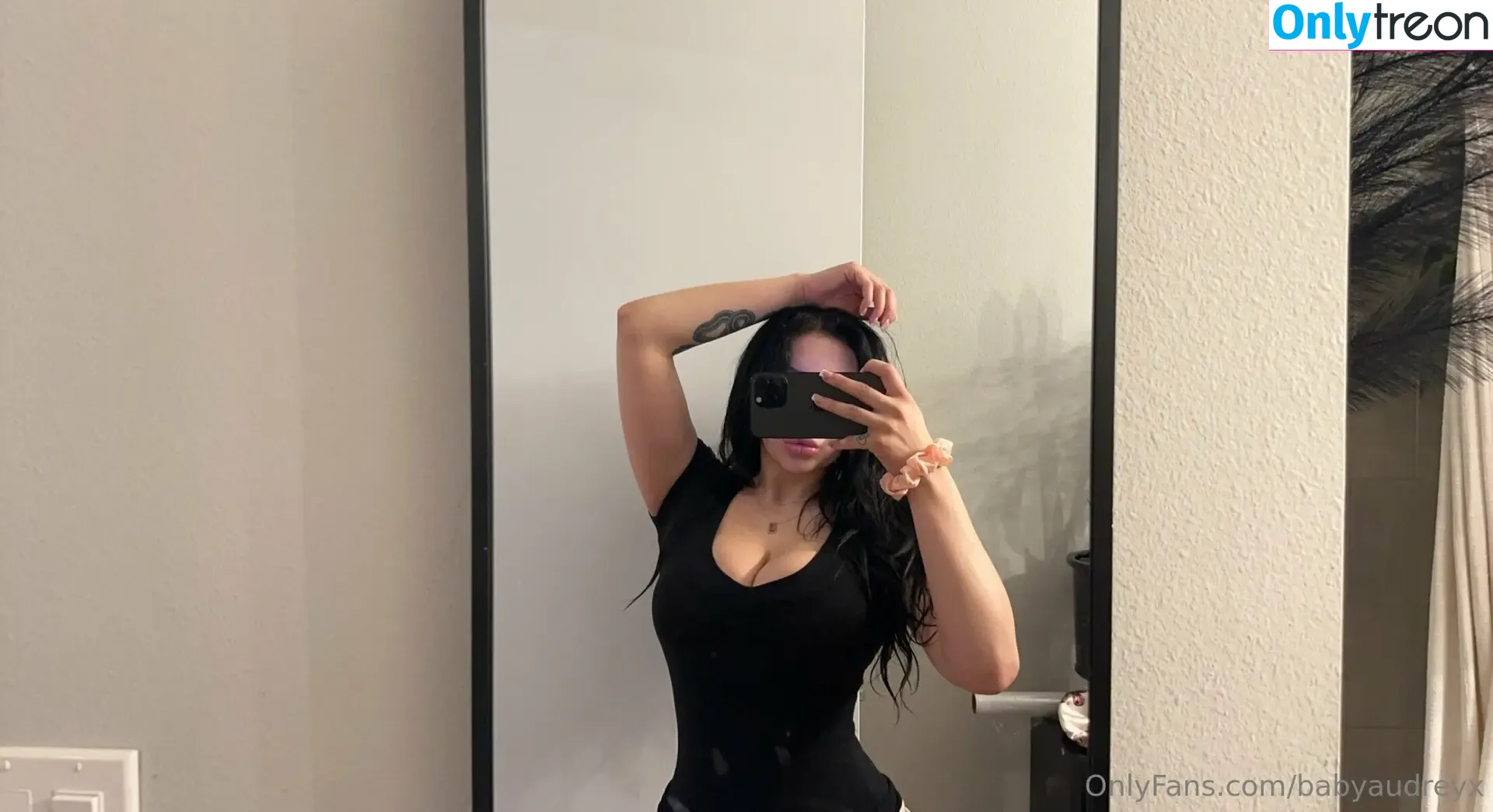 babyaudreyx nude photo #0002 (babyaudreyx)