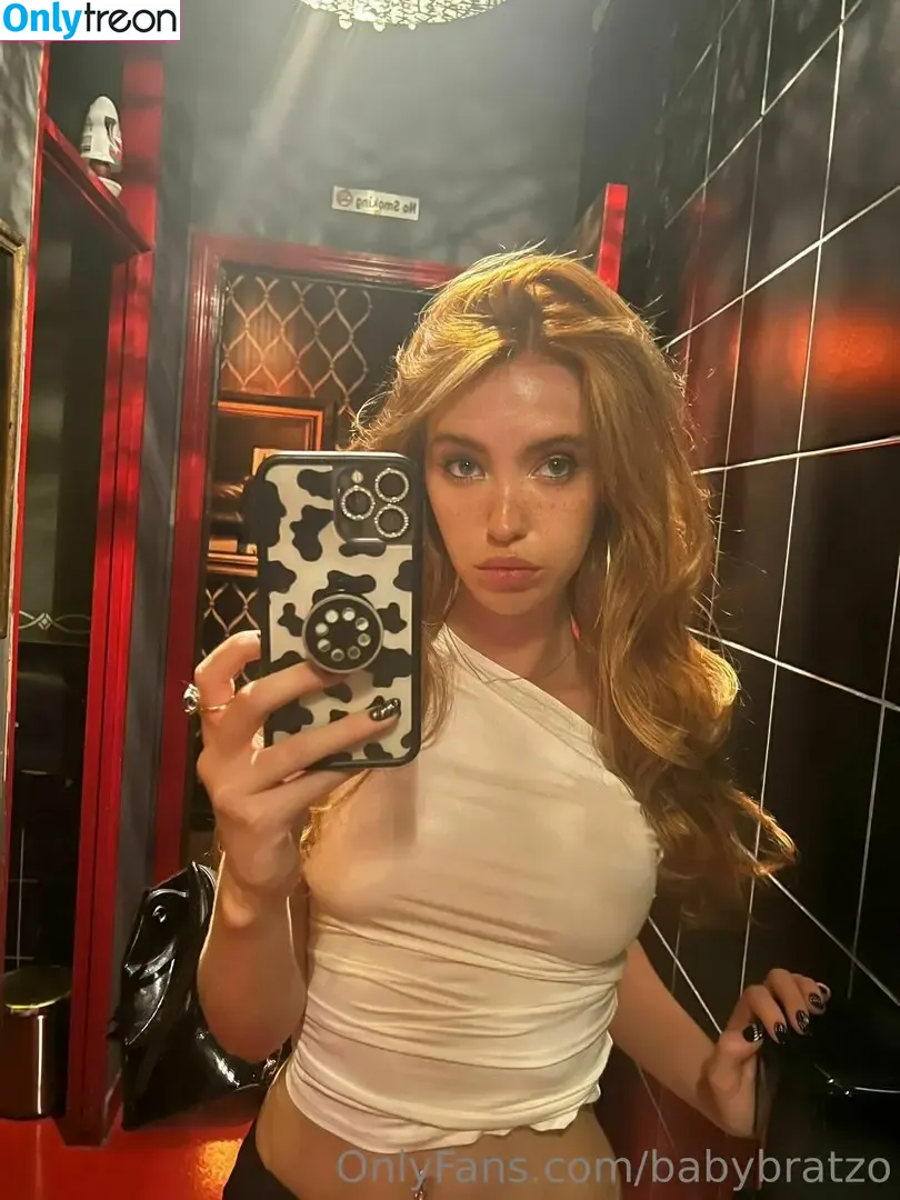 babybratzo nude photo #0007 (zoeyyluna)